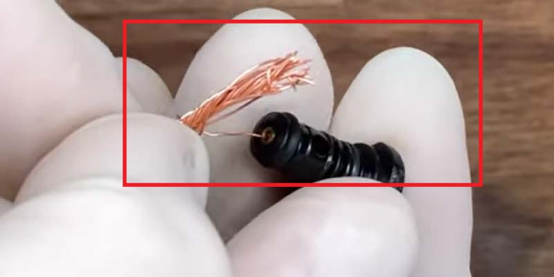 cleaning nozzle of fuel jet using one thread of copper wire