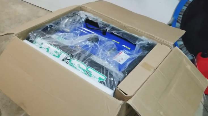 Unboxing Experience of DuroMax XP12000EH
